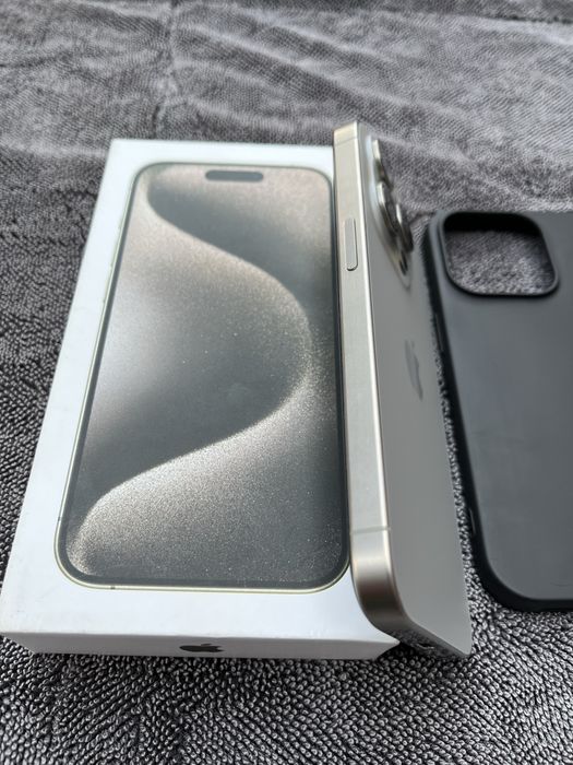 Iphone 15 pro impecabil