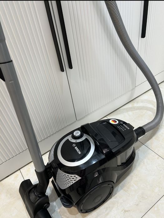 Продам пылесос BOSCH