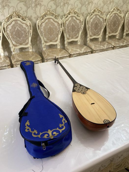 Домбыра сатылады