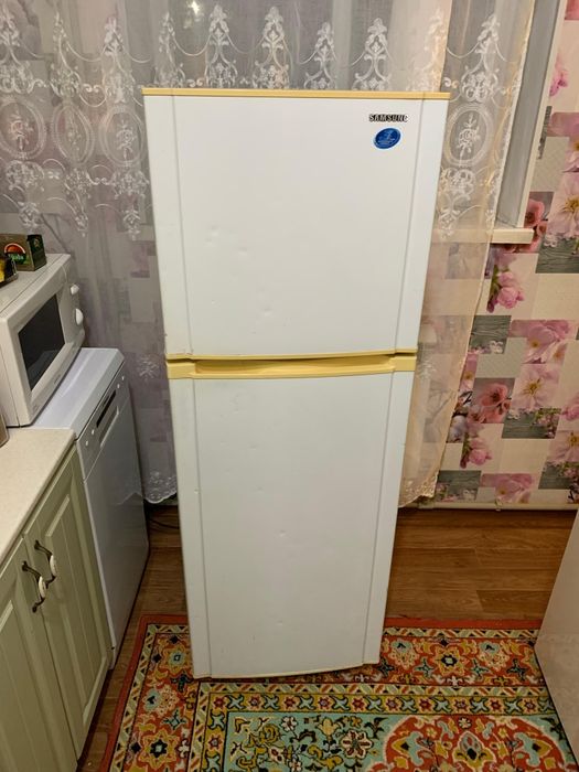 холодильник  Самсунг