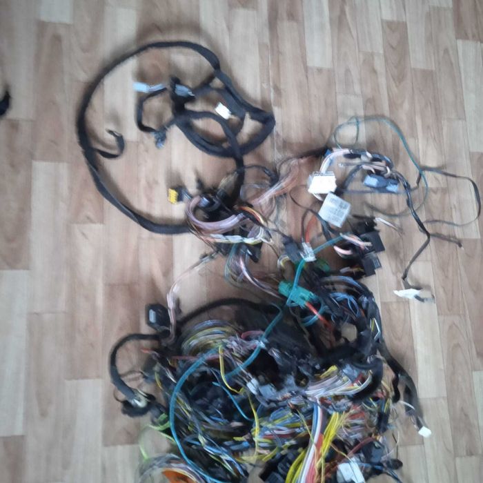 Продам Разъемы, фишки, контакты для RENAULT DUSTER.