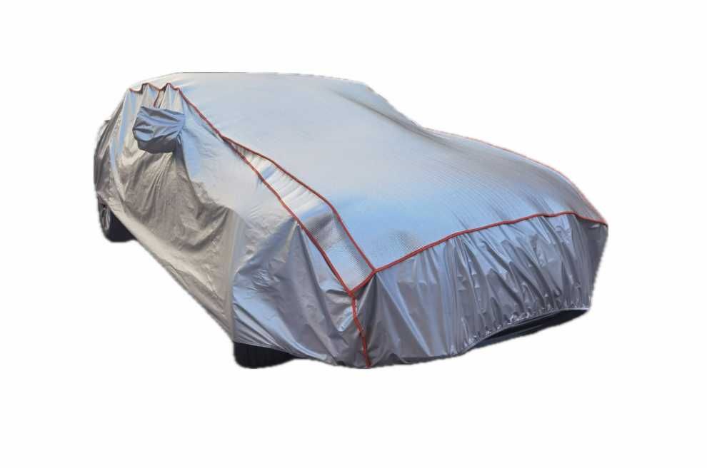 Водоустойчиво покривало против градушка с алуминиево покритие за авто.