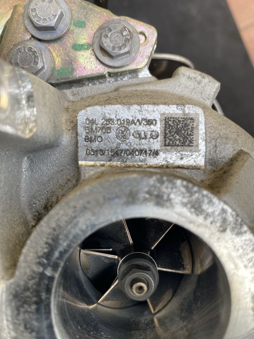 Turbosuflanta audi A4  b9 2.0 tdi  2017 cod 04l253019AN350