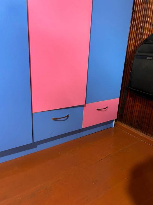 Продам гарнитур.