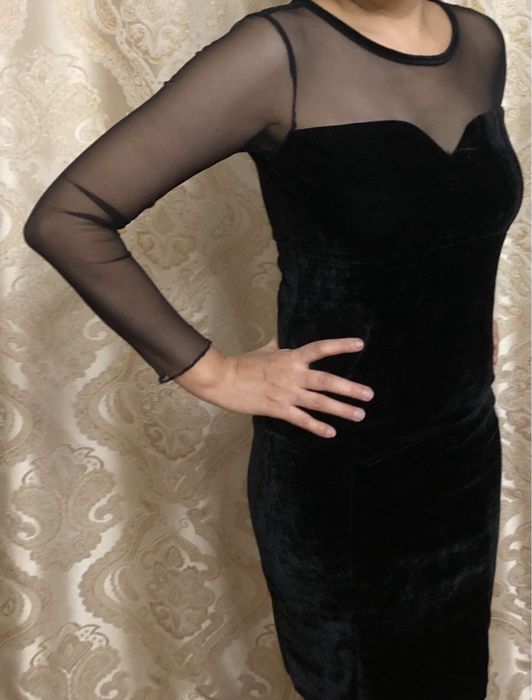 Продам бархатное платье черное