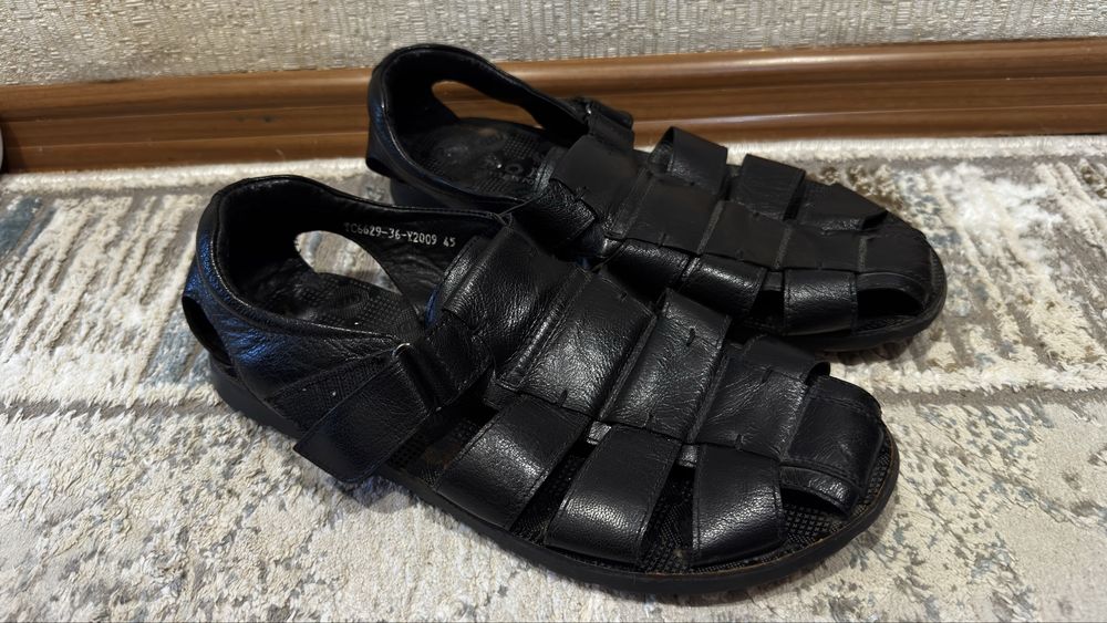 Продам сандали черные кожаные мужские