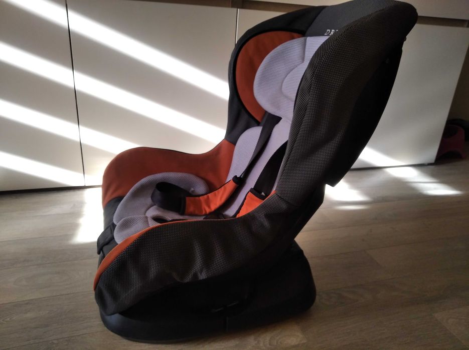 Детско столче за кола