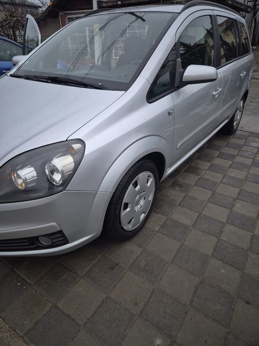 De vânzare Opel zafira
