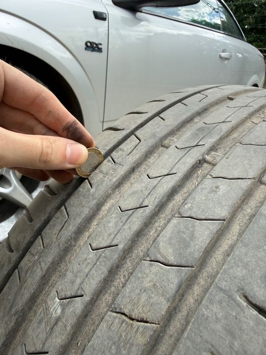 4 бр. летни гуми 225/45/R17 - 2 бр. Continental Premium Contact 7, 2 бр. General Altimax One S