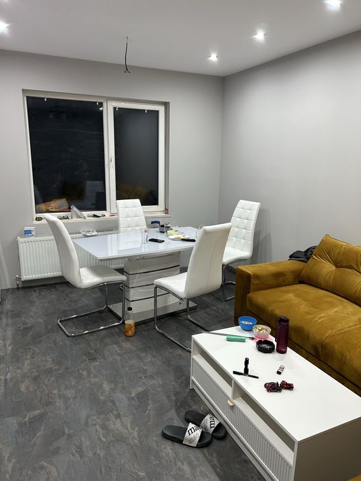 Ремонт на бани и други вътрешни ремонти.