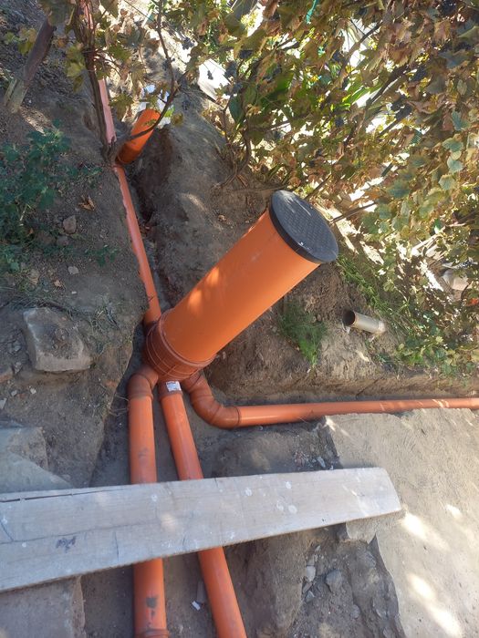 drenaje și canalizări, săpături cu utilaje