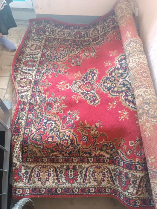 продаются два ковра