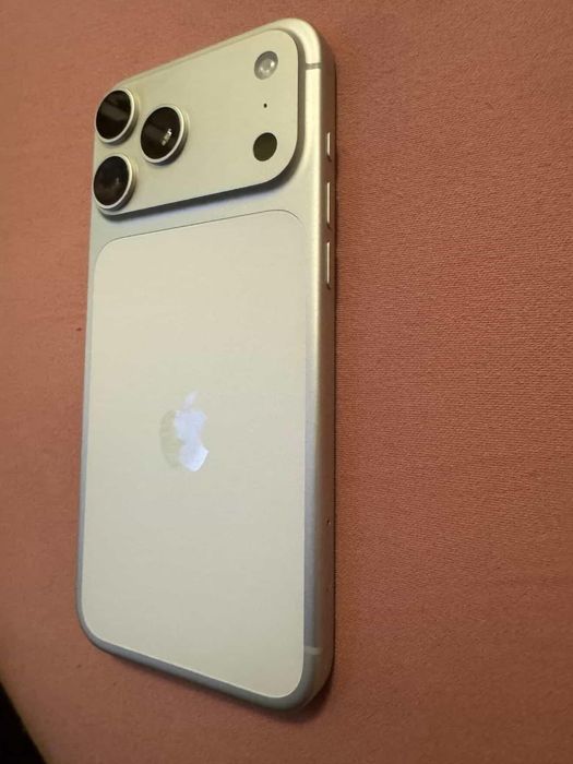 Iphone 17 pro max - 512 GB - silver - с гаранция