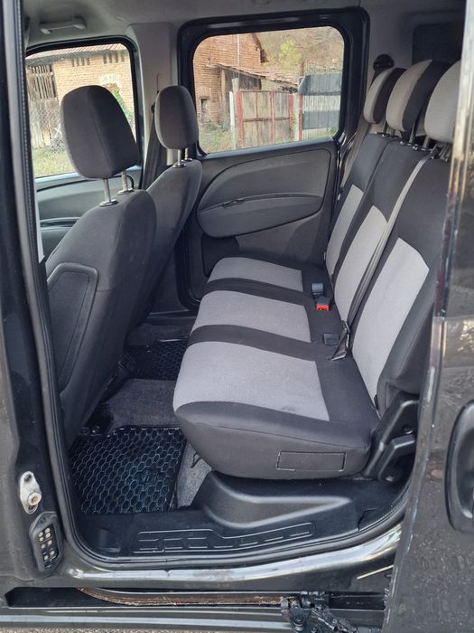 Vând Fiat Doblo 2.0 Motorină Euro 5 135CP