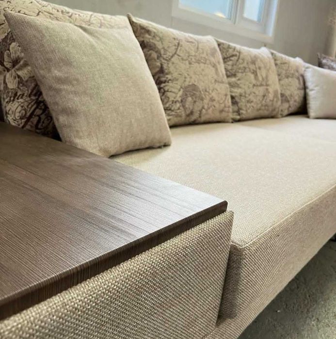 Диван не раскладной Новый