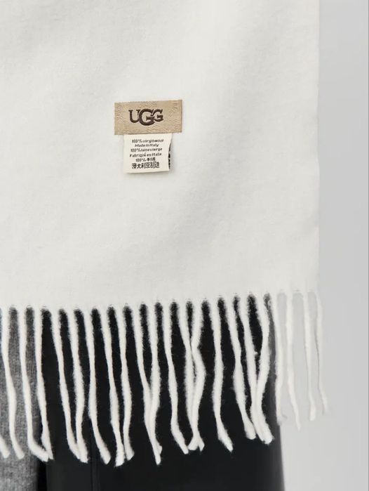 Шарфы зимние UGG