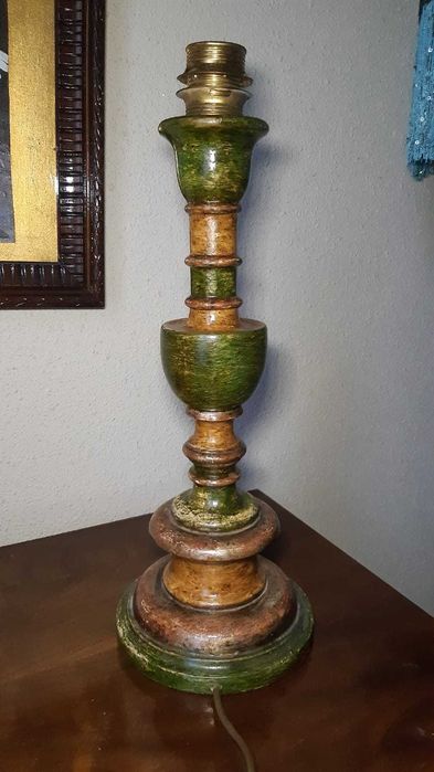 Lampa vintage cu abajur cusut manual