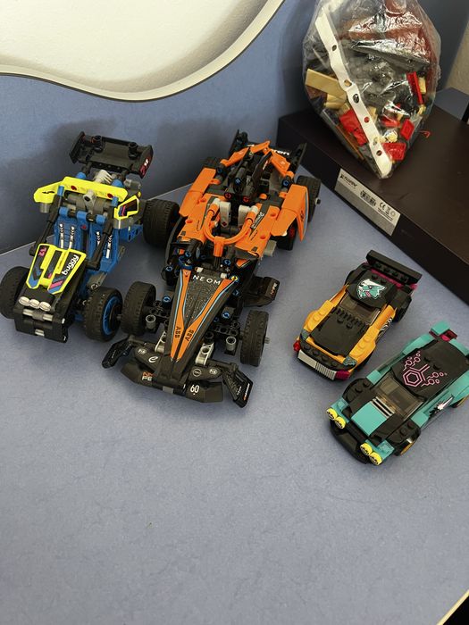Lego cu 4 masini