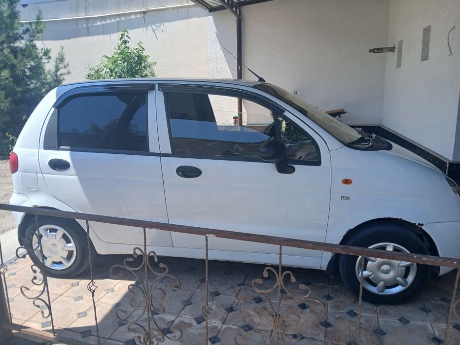 Matiz Chevrolet 2010 poluks