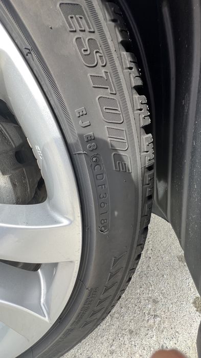 BRIDGESTONE 225/45/19 Зима 4бр  Dot 18
