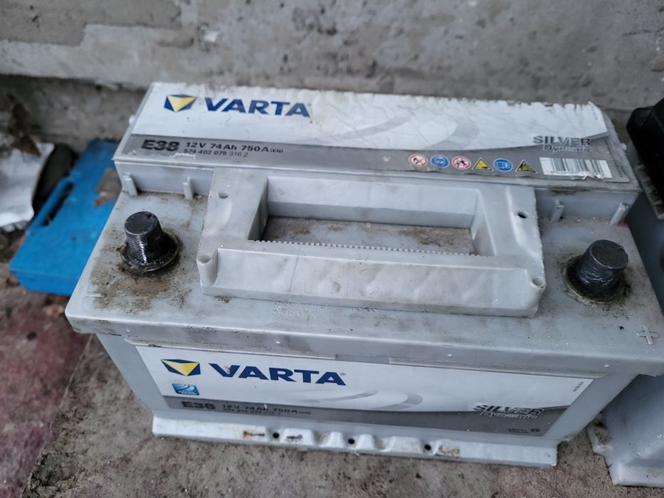 Baterii Varta 75-100Ah