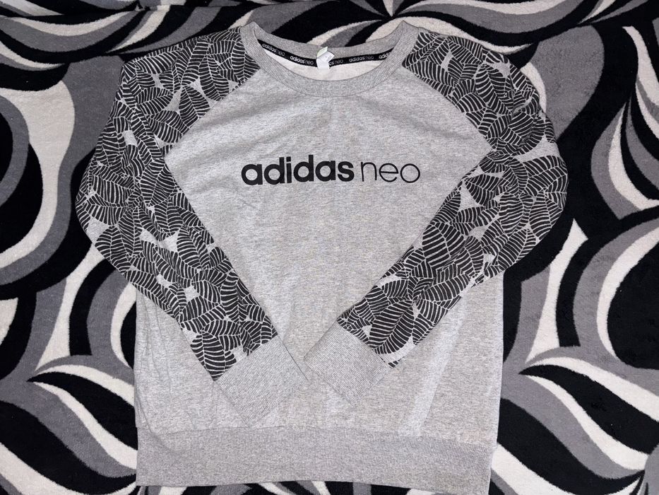 Bluza dama se vinde este un L dar vine ca un M