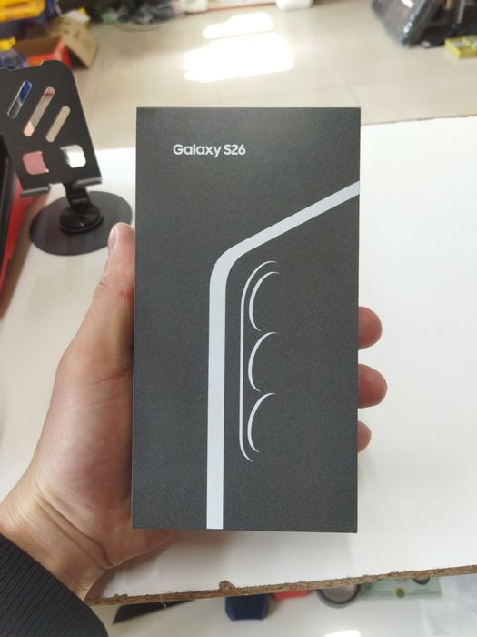 Samsung s26 12/256 gb