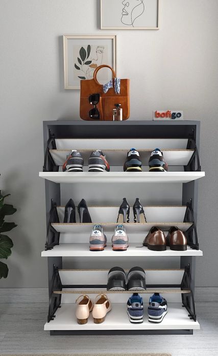 Шкаф за обувки с три отделения