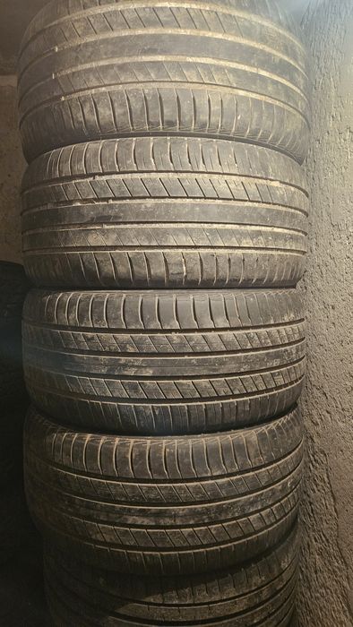 Продавам летни гуми 285/40/20