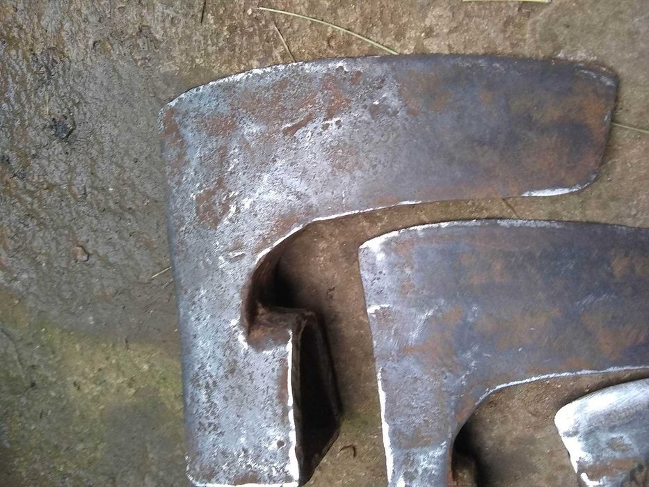 Секира брадва 3 броя