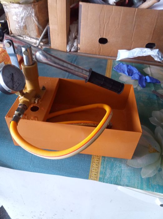 Pompa manuala antigel panouri solare. NOU