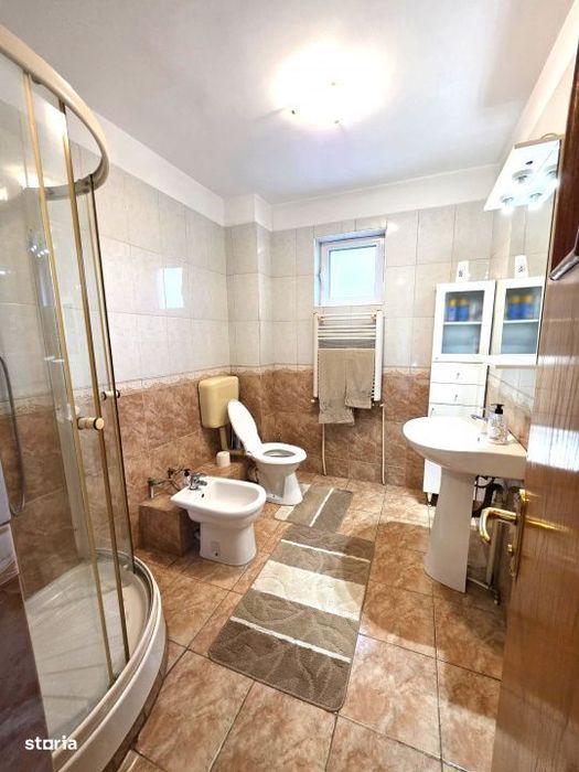 Vila Individuala /Piscina Proprie/Teren 2100 mp