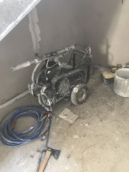 Безвоздушный покраска аппарат