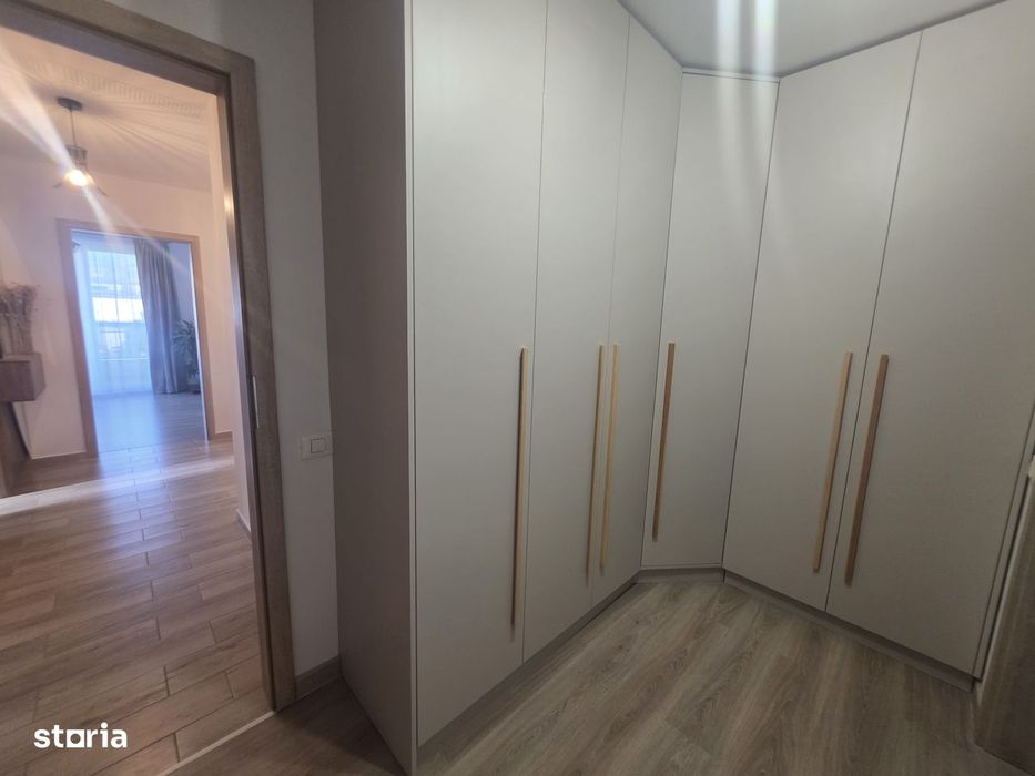 Inchiriez 3 camere cu terasa generoasa Urban Plaza