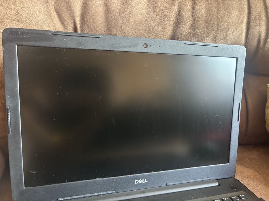 Лаптоп Dell Vostro