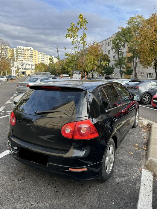 Volkswagen Golf V 1.9 TDI – 2004 – Fiabil și Economic