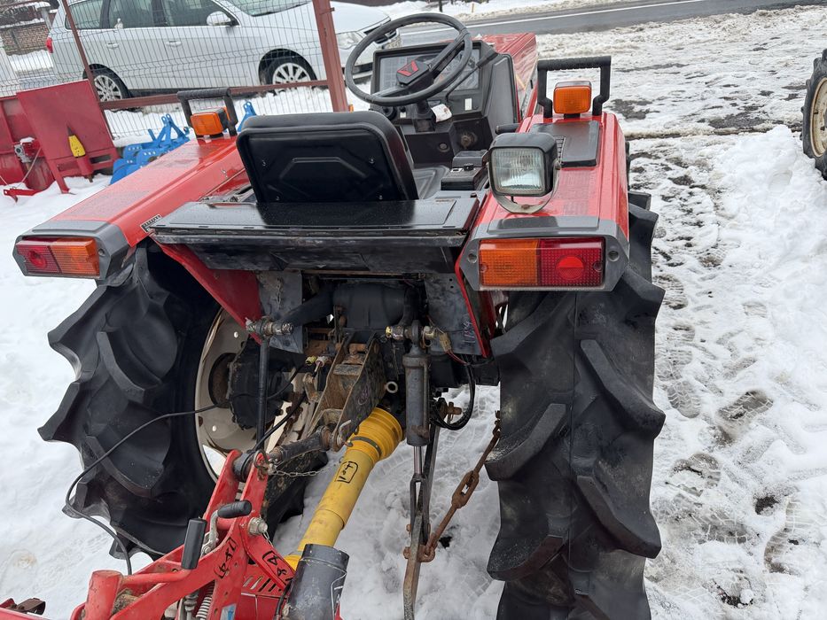Tractoras tractor japonez yanmar fx255