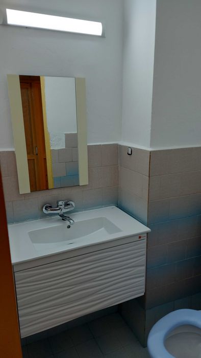 Inchiriez apartament 3 camere decomandat