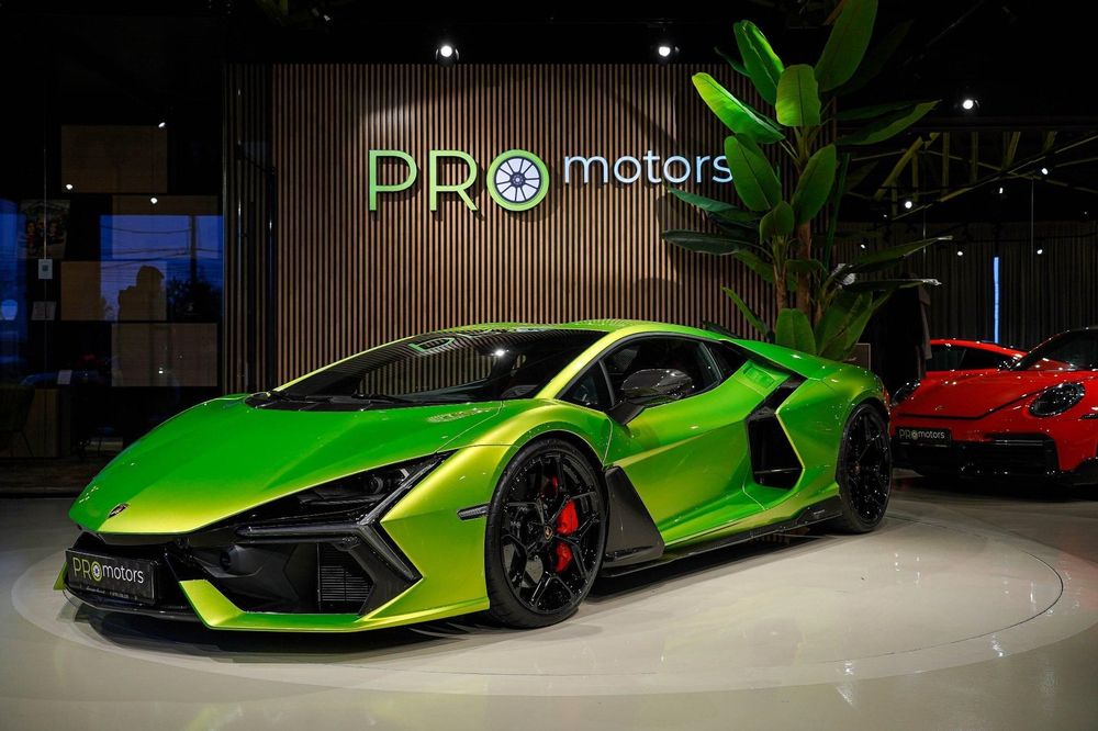 Lamborghini Revuelto Lamborghini Revuelto 1016cp