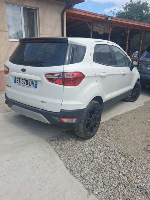 FORD Ecosport 2018 — imagine 3
