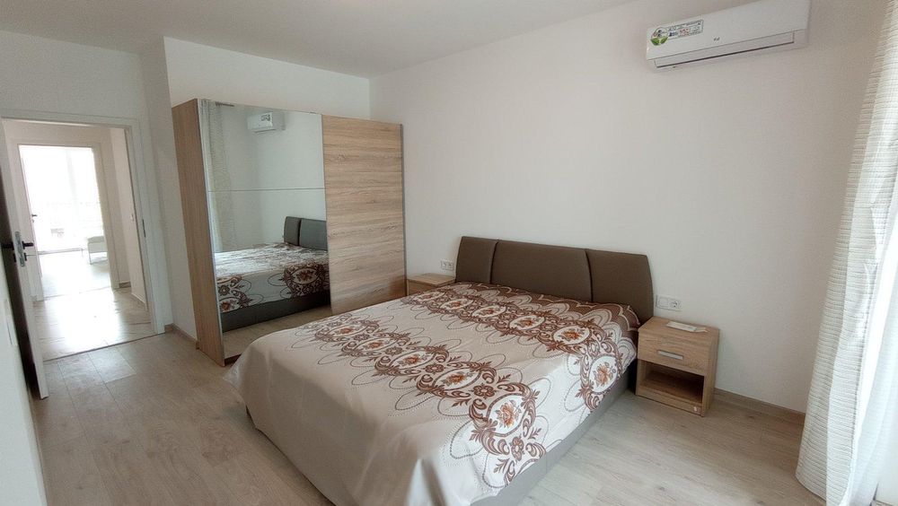 Дава се под наем Тристаен апартамент в София, Зона Б-5 - 98 кв.м за 1250 € - Снимка #2