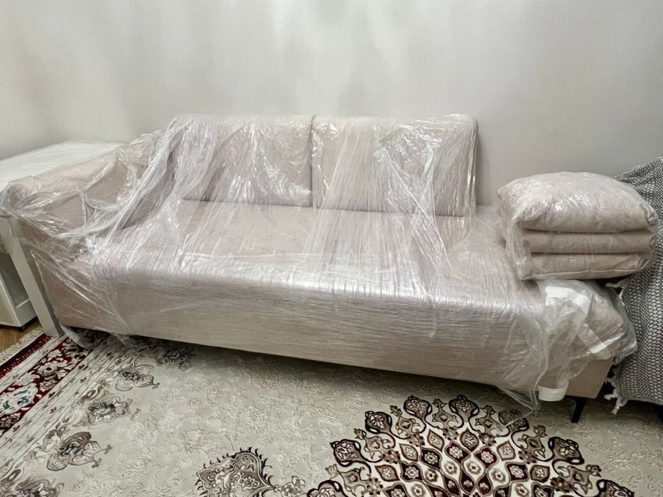 Диван новый италия