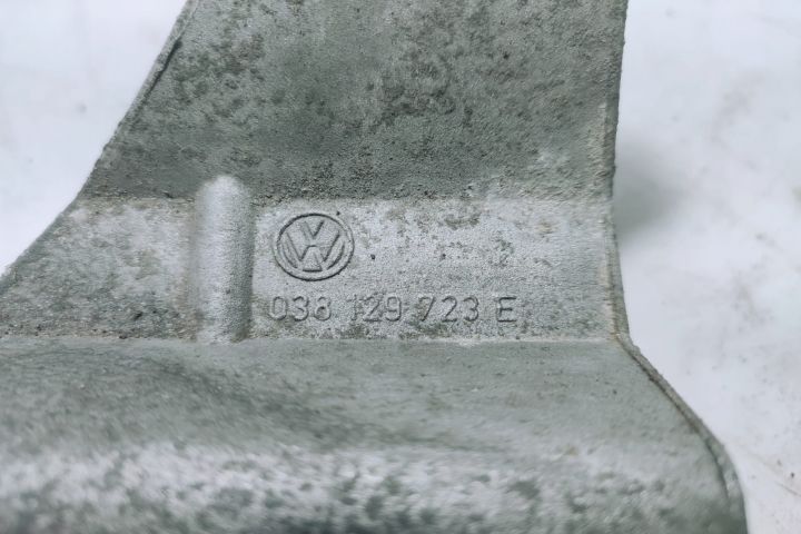 Suport motor 1.9 sdi aqm 038129723e Volkswagen VW Bora 1 seria