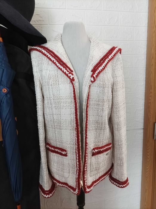 оригинален костюм Chanel