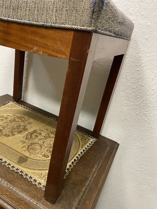 Стар френски стол за пиано табуретка