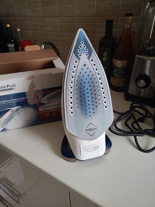 vând fier de călcat Tefal Ultragliss Plus, produs de calitate superioa
