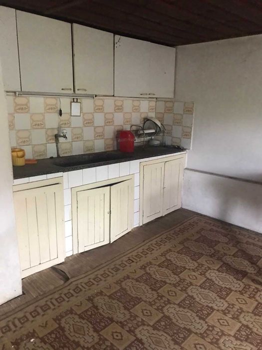 голяма къща с голям двор в с.Татари община Белене