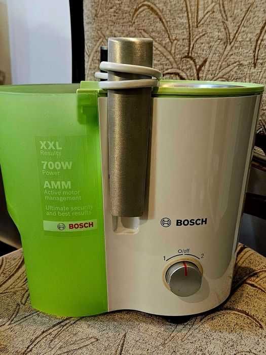 Storcator de fructe si legume Bosch MES20G0, 700 W, 2 viteze