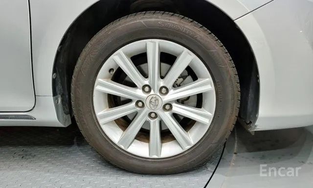 Toyota Camry 50 XLE 2.5