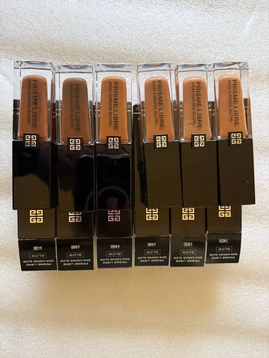 Fond de ten Givenchy Prisme Libre 30 ml